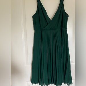 Emerald green high waisted accordion skirt dress
